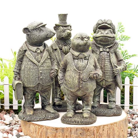 Vintage Style Wind in the Willows Characters, Mr Toad, Ratty, Badger ...