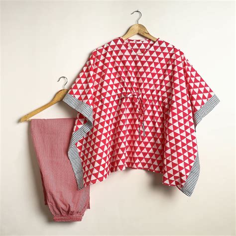 Buy Sanganeri Block Printed Cotton Kaftan & Pyjama Night Suit Set ...