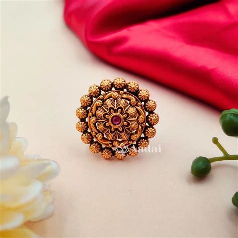 Antique Floral Finger Ring – Aadai Alangaram