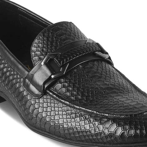 Buy Cytom Black Men's Leather Loafers Online at Tresmode
