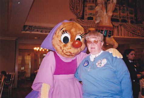 With Perla at 1900 Park Fare | Mickey mouse, Disney characters, Mickey