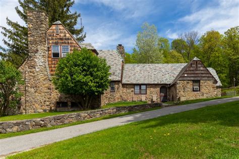 Chestnut on Willow Lake - Houses for Rent in Fishkill Village, New York ...