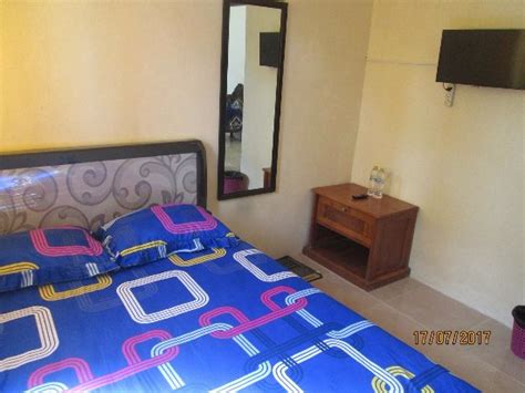 HENNOYUSTIAN HOMESTAY (Lamongan) - Specialty Inn Reviews, Photos, Rate ...
