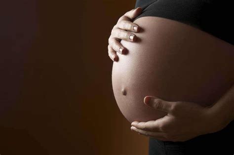 想看怀孕四个月胎儿图吗？怀孕四个月肚子有多大吗