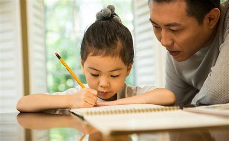 家庭教育困惑：一群不读书的家长在督促孩子学习，孩子岂能心服？_兴趣