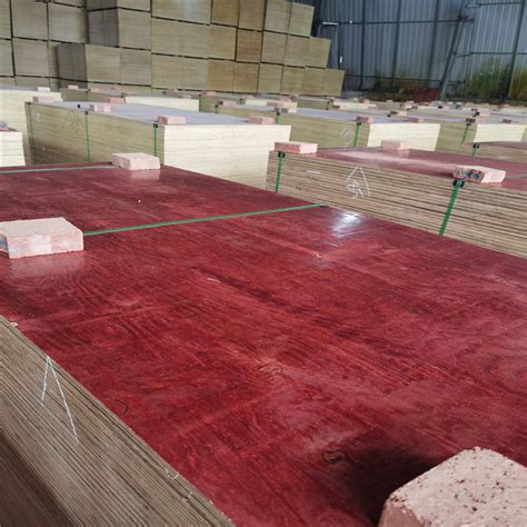 建筑模板生产厂家合作案例-南宁工地模板-黑豹木业高端木模板厂家