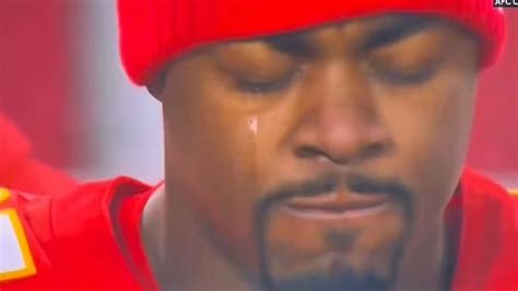 Chris Jones breaks down in tears during controversial Chiefs-Bills ...