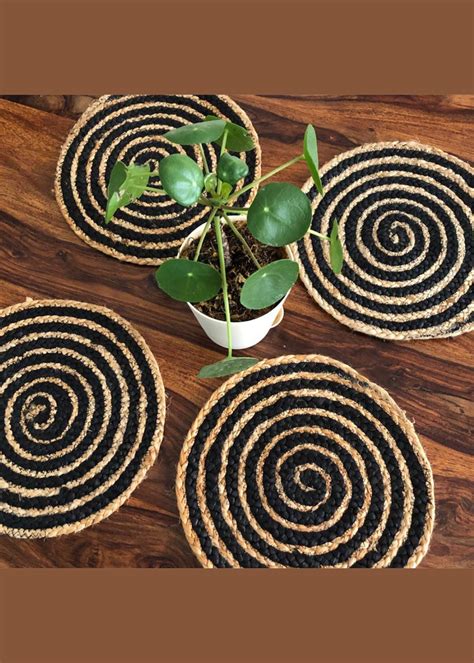 Get Set of 6 Spiral Design Jute Placemat - Black - 30 Cm Round at ...