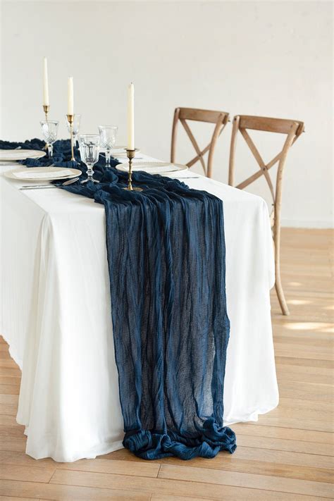 Navy blue table runner – Artofit