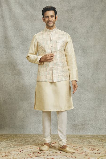 Buy Cream Silk Embroidery Flora Sequin Bundi Kurta Set For Men by Alaya ...