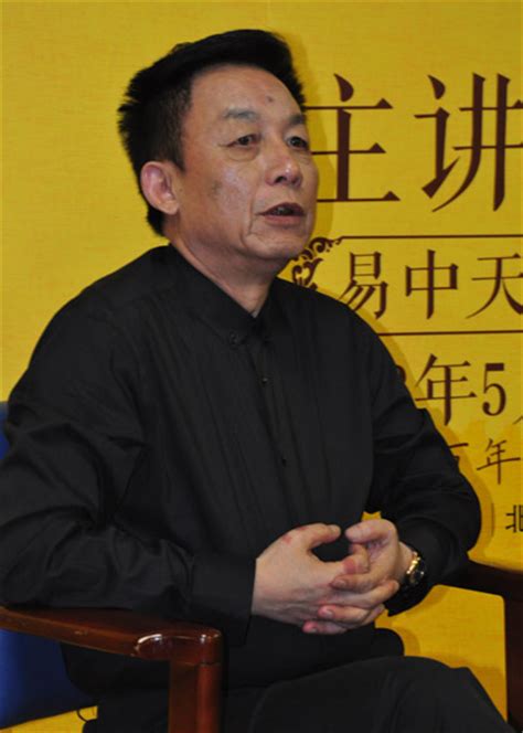 易中天教授の「読書無用論」が、上海書展で強い反応（写真）