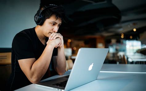 The Best Music For Studying: What To Listen To While Studying