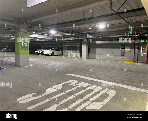 Parking garage with seismic dampening technology at the California ...