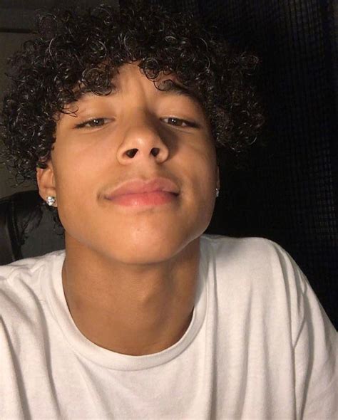 Lil Backwood on Instagram: "el esta muy bien 🥰🤩" | Boys with curly hair ...