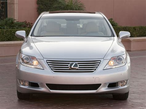Lexus LS 460 L (2010) - pictures, information & specs