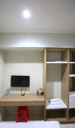 REDDOORZ PLUS NEAR PERBANAS (Jakarta) - Hotel Reviews, Photos, Rate ...