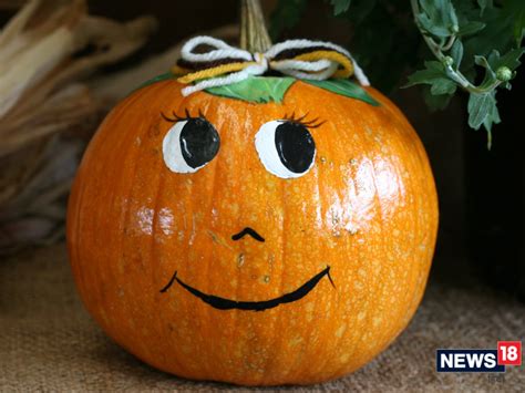 Funny Jokes -आंख के ऑपरेशन के बाद उंगलियों पर प्लास्टर लगने की वजह जान ...