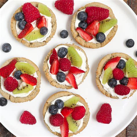 Mini Fruit Pizzas - The Salty Cooker – Flavorful, Simple Recipes for ...