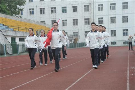 西藏“新生”中学首个高考告捷：让青春在高原闪光_教育_中国西藏网