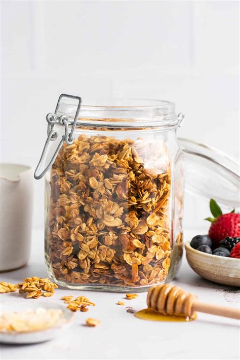 BEST EVER Homemade Healthy Honey Almond Granola Recipe | Lauren Fit Foodie