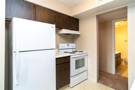 Cottonwood Apartments