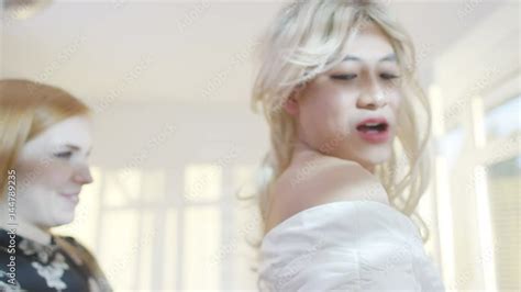 Man Dressed as Bride Wedding 的图像结果