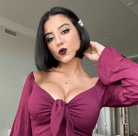 Who Is Dr. Brenda Mondragon? Age, Biography, The #1 Of Professional ...