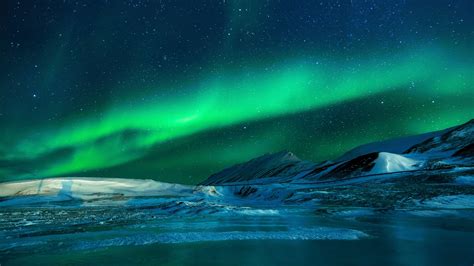 Aurora Borealis Bing Wallpaper 的图像结果