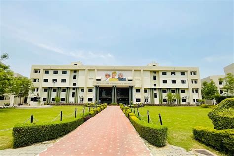 United College of Engineering & Research Prayagraj: Admission 2026 ...