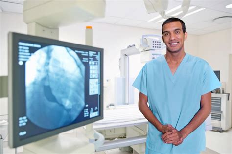 Radiologist Salary Report: Salaries by Region and Specialty