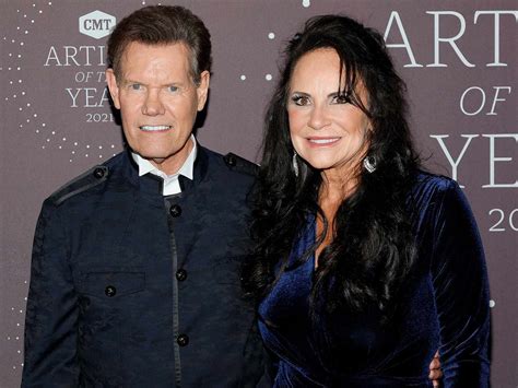 Who Is Randy Travis' Wife? All About Mary Davis