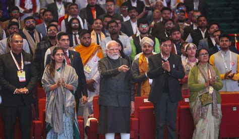 Prime Minister Shri Narendra Modi addresses the Viksit Bharat Young ...