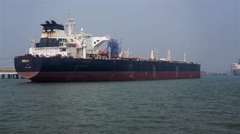 How oil tanker reached India through Strait of Hormuz under 'dark mode ...