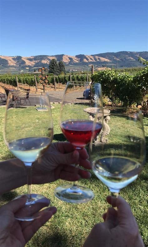 HOOD CREST WINERY AND DISTILLERS (2025) All You Need to Know BEFORE You ...