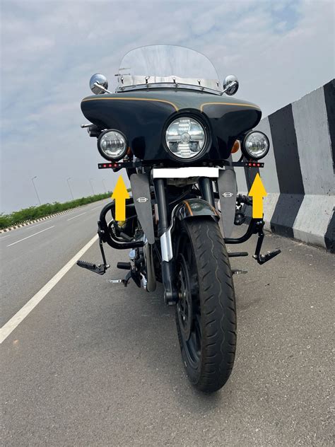 Super Meteor 650- Auxiliary Light Mounts with LED strip