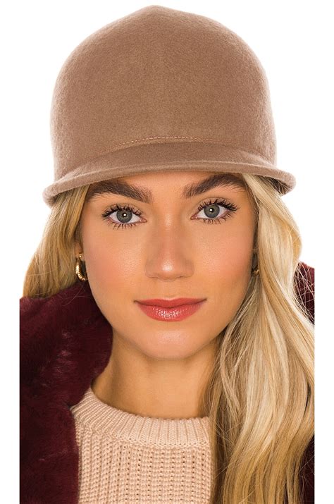 Monrowe Rhodesian Hat in Brown | REVOLVE