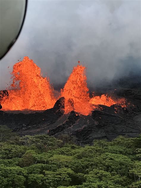 Photos: Fiery Lava from Kilauea Volcano Erupts on Hawaii's Big Island ...
