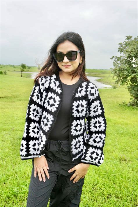 Cersei Black And White Cardigan – SUGERCANDY