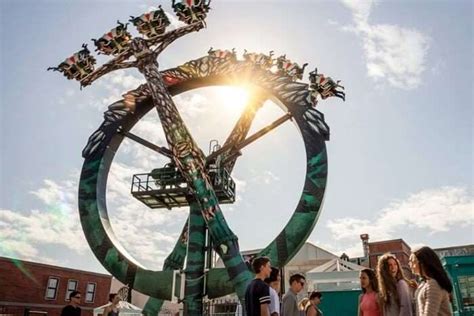 10 Best Queensland Theme Parks For Endless Fun & Joy