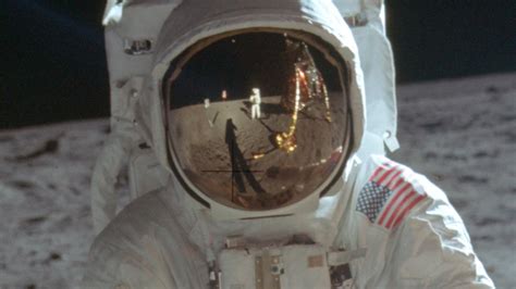 5 Facts to prove America landed on the moon in 1969