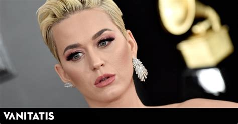 Los mejores memes del look de Katy Perry en los Grammy (y lo que ella ...
