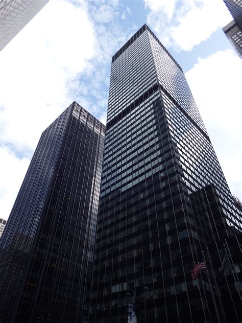 NEW YORK | 277 Park Avenue | 687' Roof | 50 FLOORS | 1964 ...