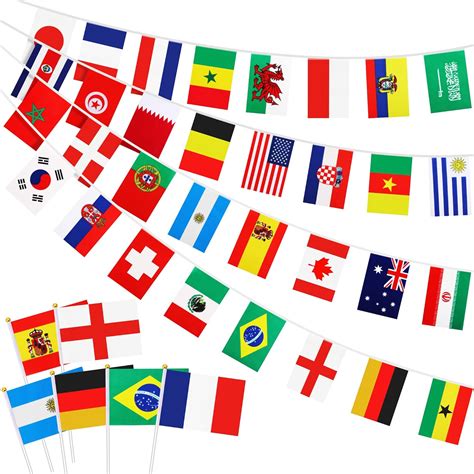Buy एडीएक्ससीओ 32 टुकड़े विश्व कप फुटबॉल 2022 झंडे बंटिंग 39.3 फीट, 32 ...
