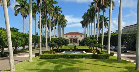 Society Of The Four Arts