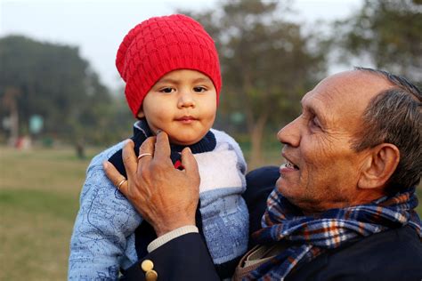 What Grandparents Are Called in Different Languages | Reader's Digest