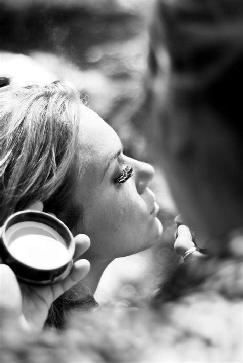 Backstage Interview Shot 的图像结果