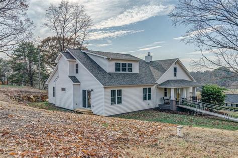 1957 Morris Rd, Goodview, VA 24095 | realtor.com®