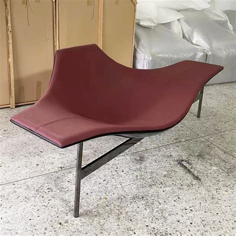 范思哲VERSACE意大利奢侈品 玻璃钢镀金色银色彩色休闲椅躺椅 雕塑艺术工艺品 人头像家具