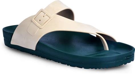 Paragon Footwear - Upto 50% to 80% OFF on Paragon Sandals & Chappals ...