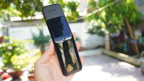 Nokia 2720 Flip Hands-on & Quick Review: Budget Flip Phone - MobyGeek.com